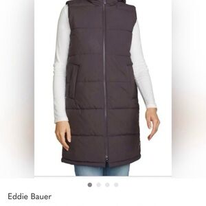 Eddie Bauer Women's Plum  Puffer Vest Small